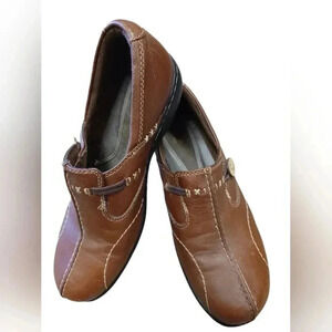 Clarks  Bendables Sixty Delta Brown Leather Loafers Size 7W